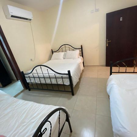 Jericho Waleed'S Hostel Exterior photo