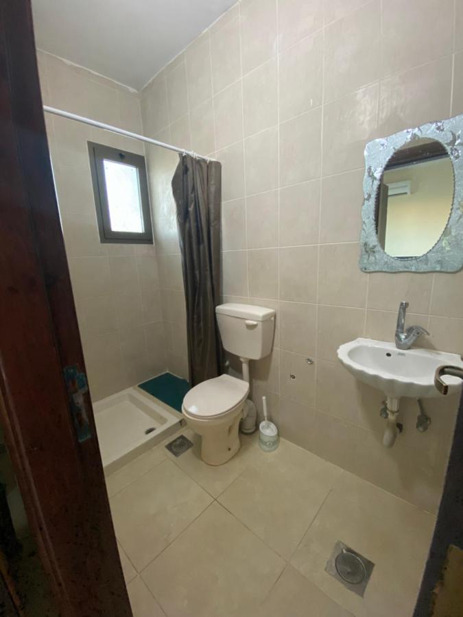 Jericho Waleed'S Hostel Exterior photo