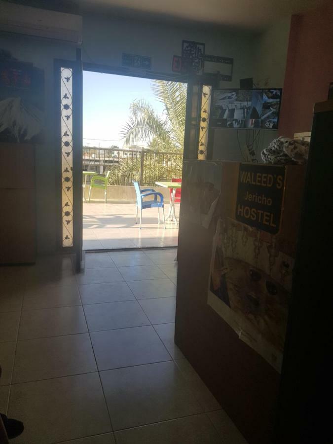 Jericho Waleed'S Hostel Exterior photo